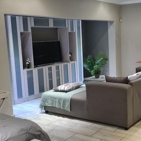 Bayswater Guest Rooms بلومفونتين المظهر الخارجي الصورة